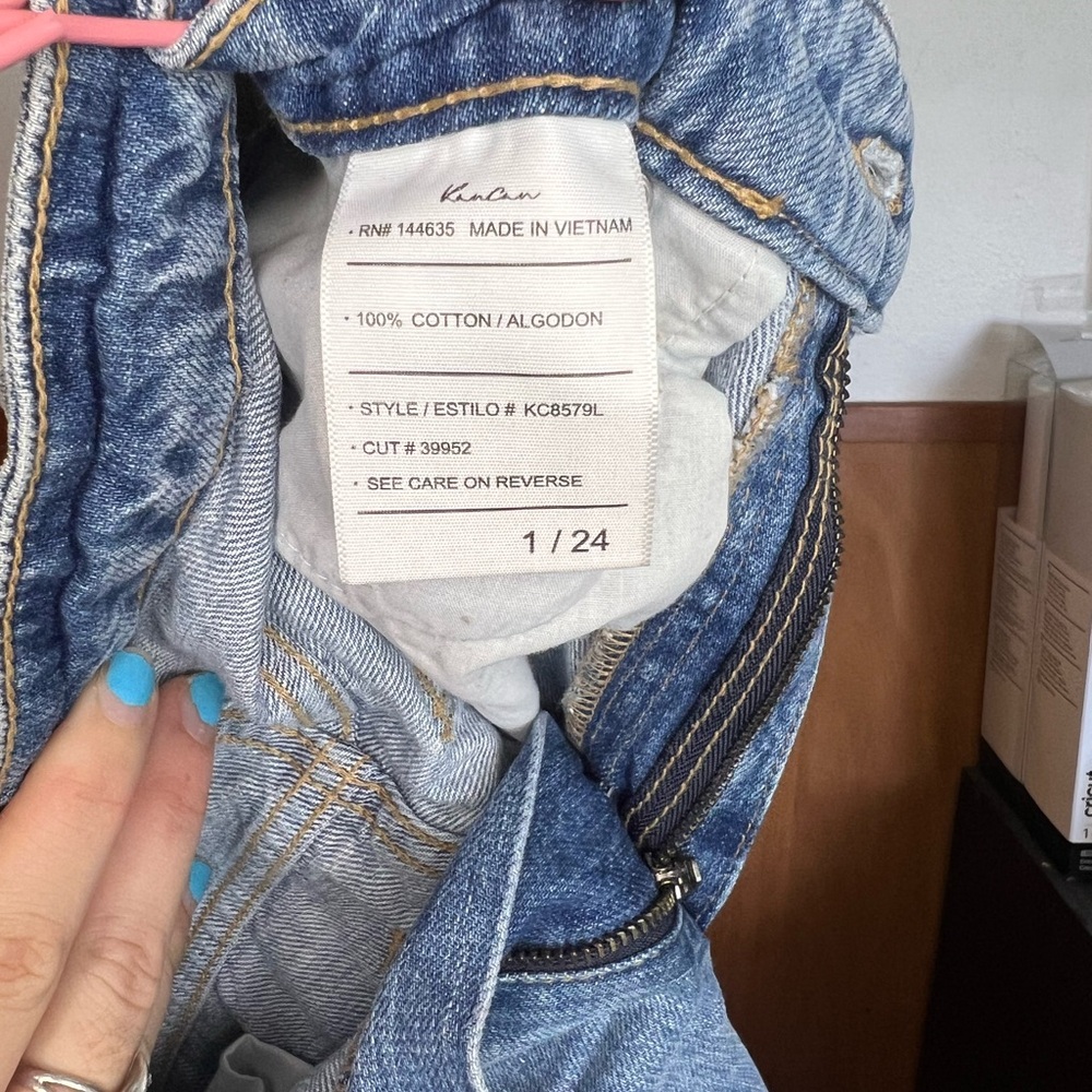 Jeans - Picture 4 of 4